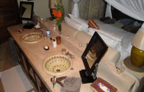 Colour Crete - Counters (4)